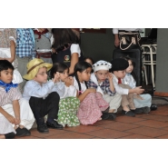 Día de la Cruz de los Milagros y el cumple del Colegio - Turno TARDE